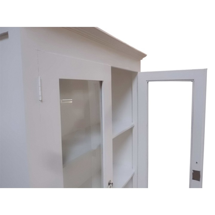 Vitrine Michael
